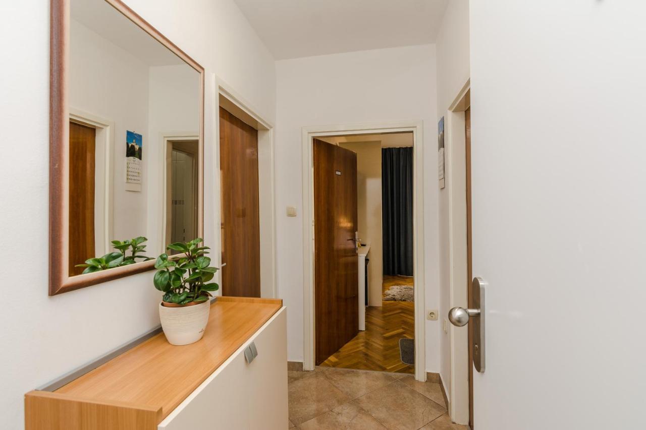 Neva Room With Private Bathroom Задар Екстер'єр фото